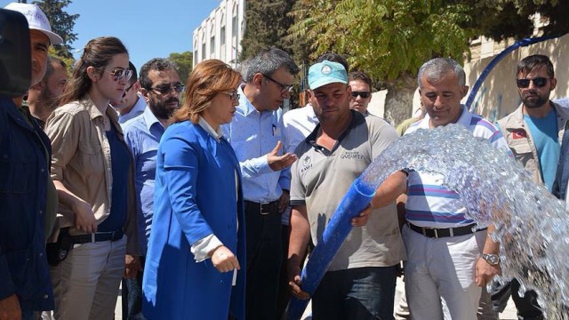 Турки начали ограниченную сухопутную операцию в Сирии