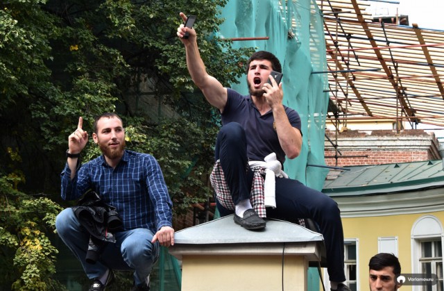 Власти Москвы обяжут сбрить бороды всех мужчин столицы