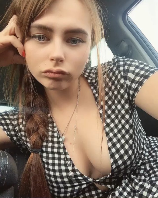 Девушки среды.