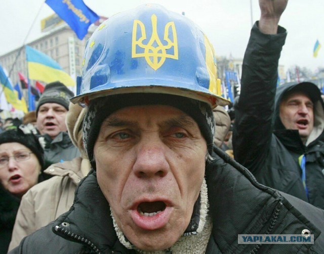На Украине предложили лишать гражданства получивших российский паспорт