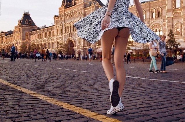 Вы что-то хотели, молодой человек?