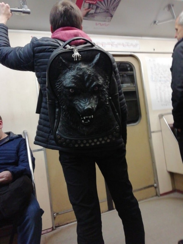 Модники из российского метрополитена