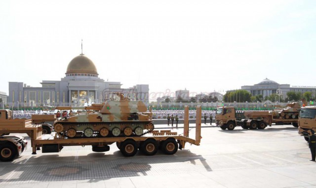 Военный парад в Туркмении