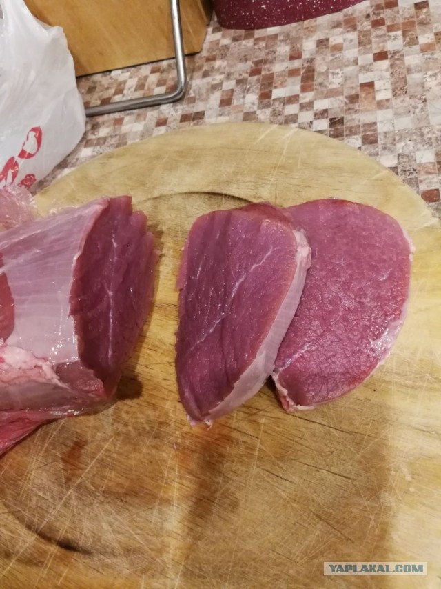 Купила жена говядинки...