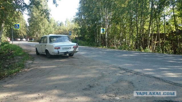 Автоюмор, смекалка, но чаще абсурд