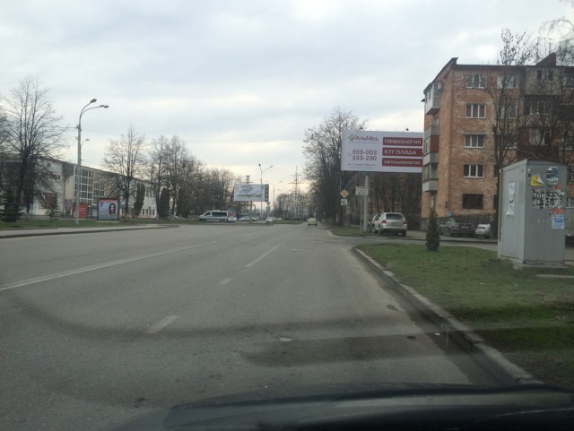 Кто уступает?