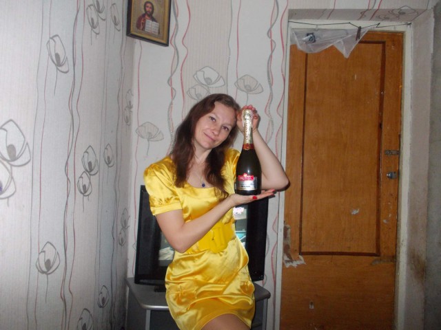 Давай я тебя ещё вот в этой позе сфоткаю