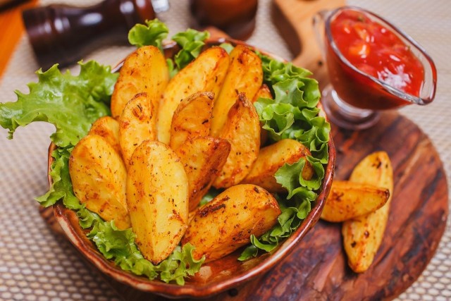 Белорусы поделились способом приготовления картошки по-деревенски вкуснее, чем в фастфуде