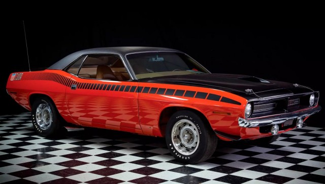 60 лет Plymouth Barracuda
