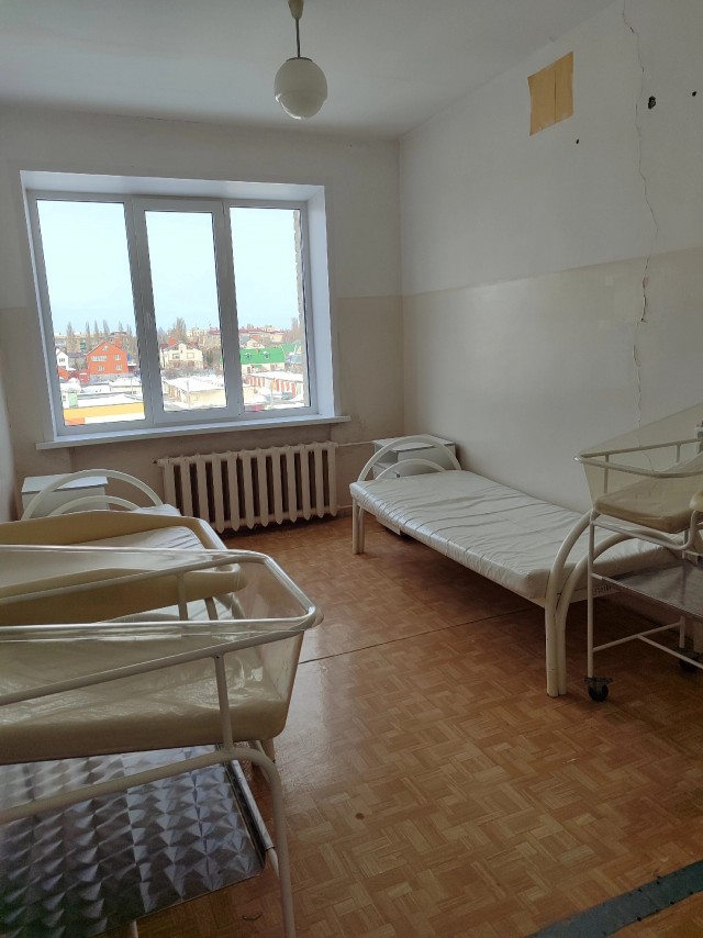 А давайте посмотрим,в каких условиях рожают женщины в провинции. Город Ливны,районный центр Орловской области.