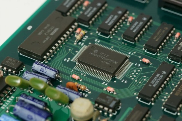 Новая проблема с электронными компонентами.