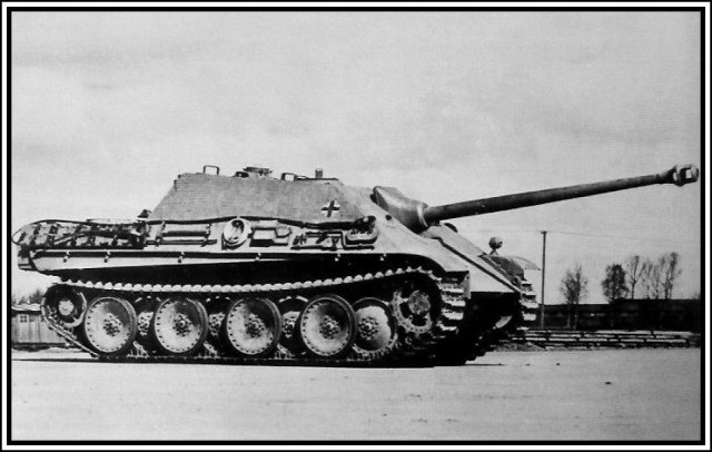 СУ-100 или Jagdpanther: лучшая противотанковая САУ Второй мировой?