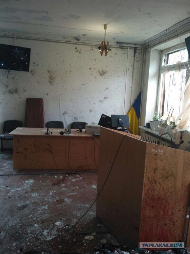 В здании суда в Днепропетровской области прогремел взрыв