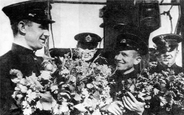 Подводник Пётр Грищенко, его представляли к званию ГСС более десяти раз. По боевым показателям «Л-3» не имела себе равных.