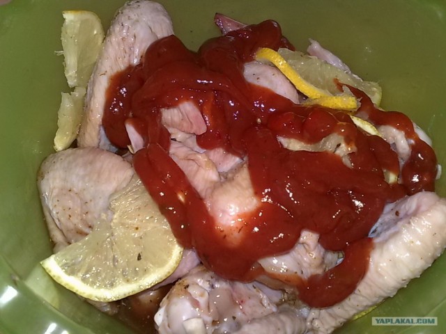 Ноги, хвосты… главное – крылья!, Кура-International–2, куриные крылья