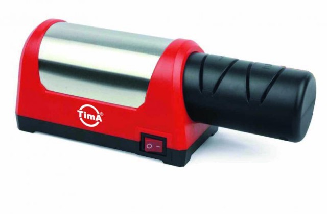 Кто чем на кухне орудует?