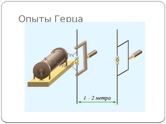 Нефтяной резервуар взрывается после удара молнии в Лейк–Чарльз, штат Луизиана