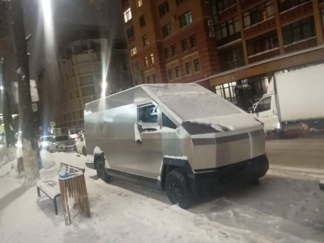 Компания из Перми запустит в производство фургон с дизайном «как у Кибертрака»
