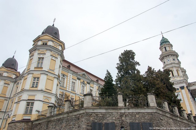 Украина - Беларусь. Две страны, два образа жизни