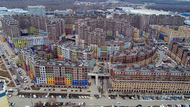В ЖК «Солнечная система» в подмосковных Химках соседи вышли на тропу войны с теми, кто паркуется ненадлежащим образом