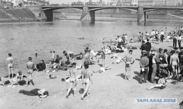 Москва тогда и сейчас. 10 фотографий показывающих как изменилась столица за последние десятилетия.