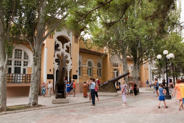 Негламурный курорт Крыма