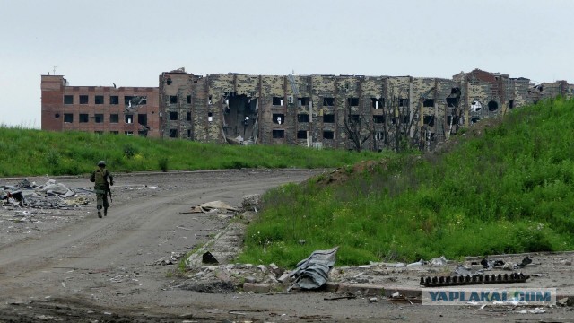 Листая старенький iPad с разогнанного гей-парада.