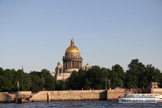 По рекам и каналам Петербурга