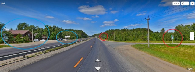 Мадам пропустила поворот, решила сдать назад.