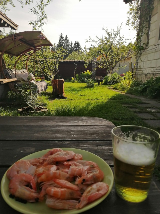 Пятница. Вечер.