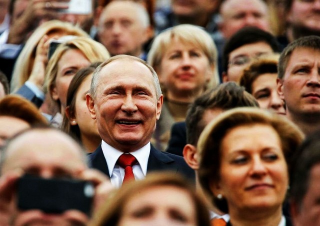 Хохма от президента: Путин назвал рабочий класс «ведущей политической силой» России