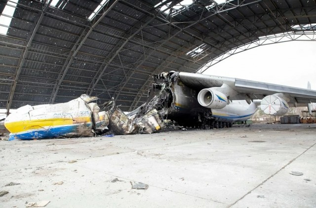 Заход на посадку транспортного самолёта