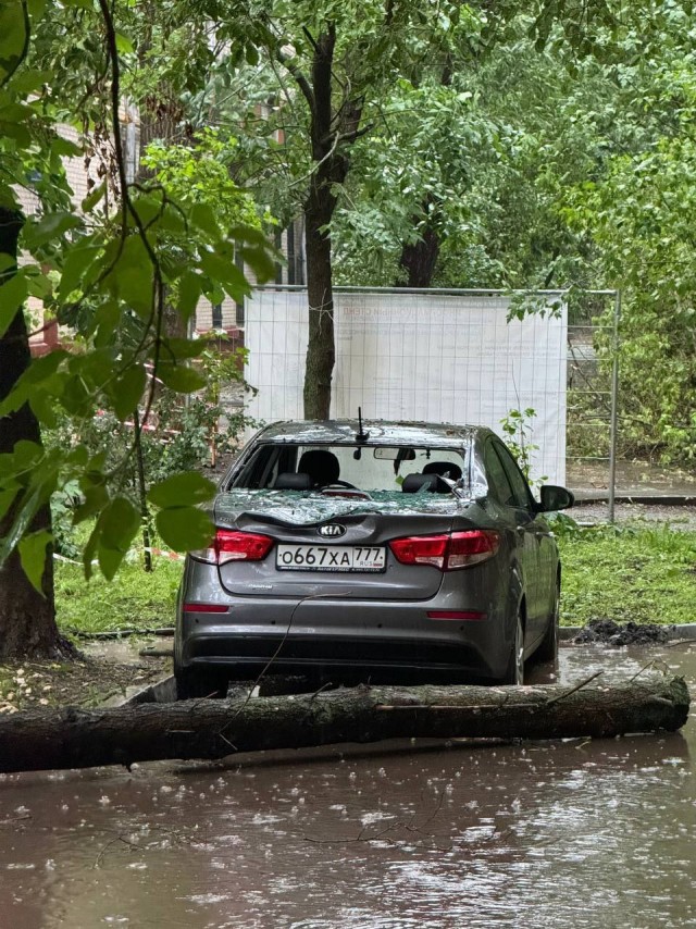 В Москве сильный ураган