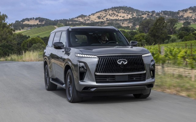 В России начались продажи нового Infiniti QX80