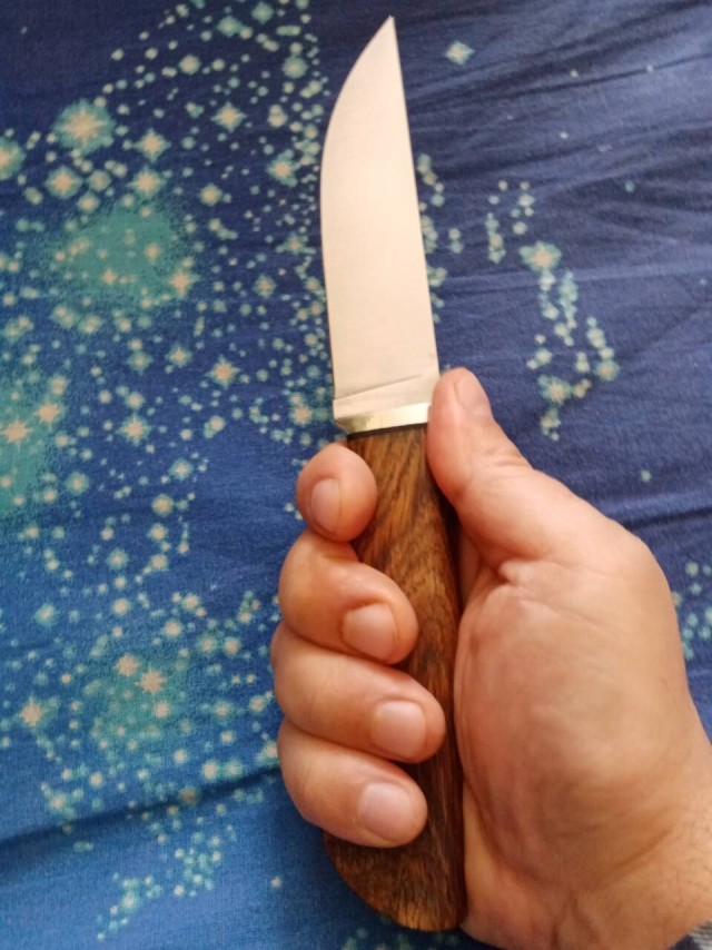 Нож с клинком 110х18мшд