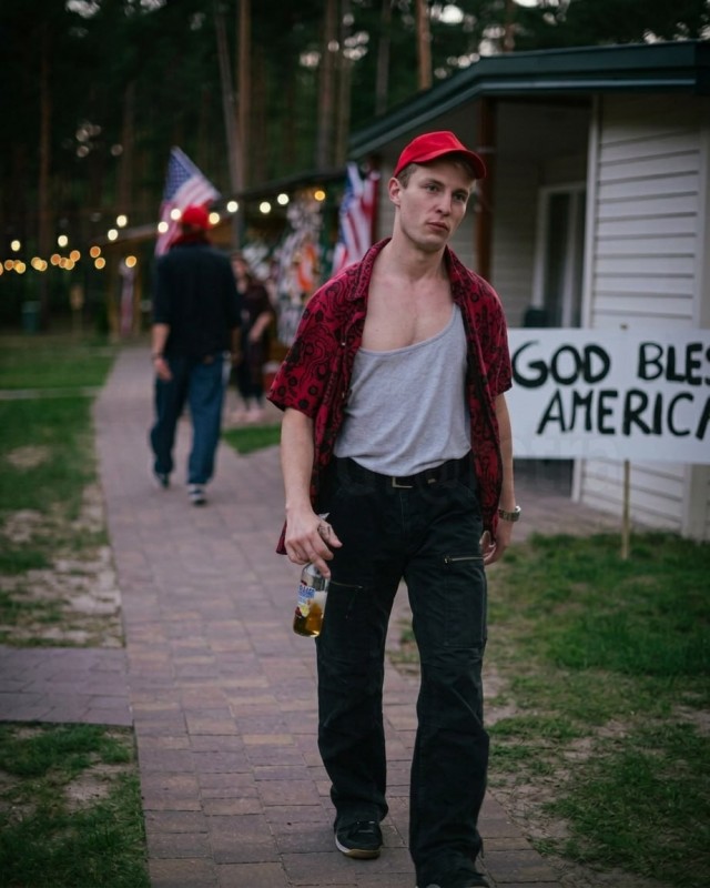 В Польше каждый год проводят живые ролевые игры, где участники притворяются американцами