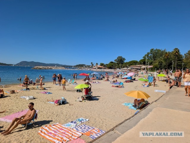 Заплыв летом в море, город Тулон