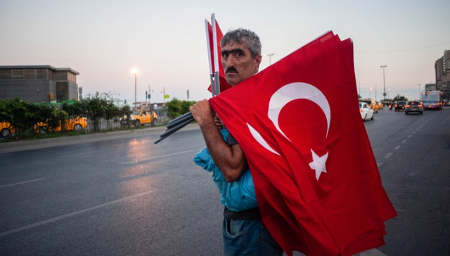 Турция может разрешить россиянам приезжать без загранпаспортов