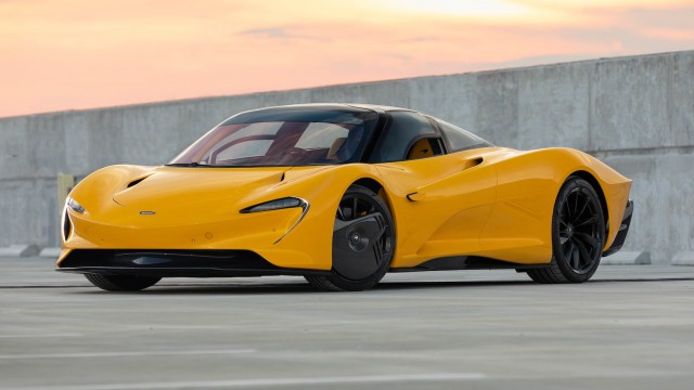 10 самых дорогих автомобилей аукциона Mecum за 2022 год.