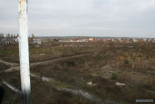 Заброшенная танковая база.