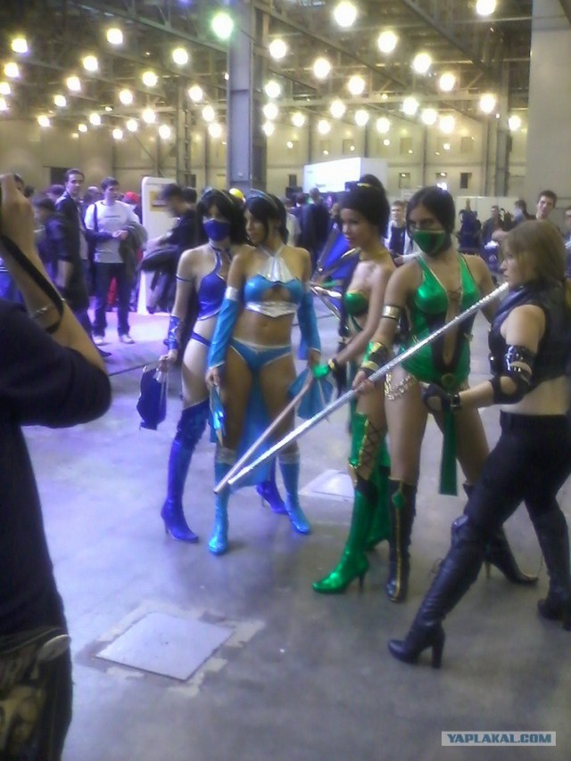 Девушки Игромира