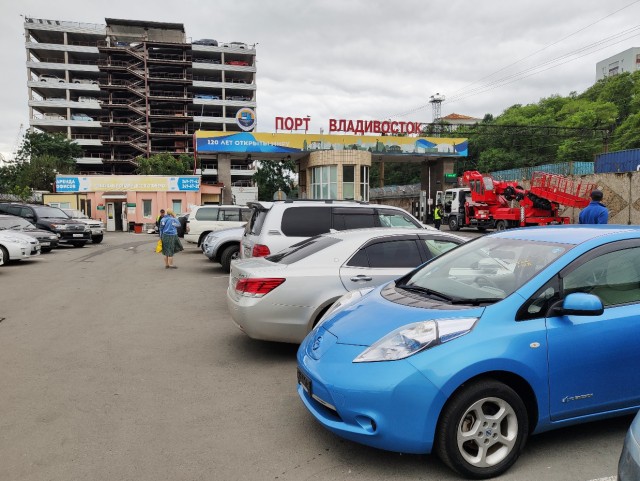 Купил семилетнюю "электричку" Nissan Leaf