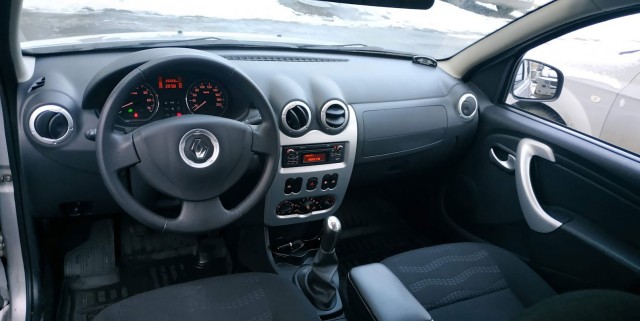 Продаётся Renault Sandero Stepway (Москва)