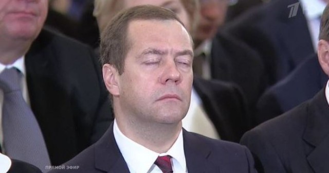 Правительство России уходит в отставку