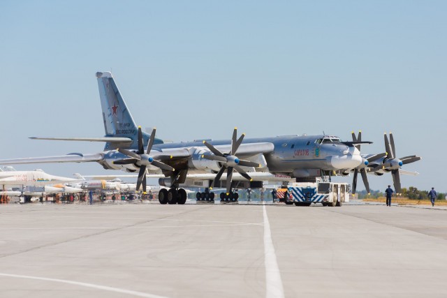 Ту-114. Самый большой турбовинтовой авиалайнер в мире