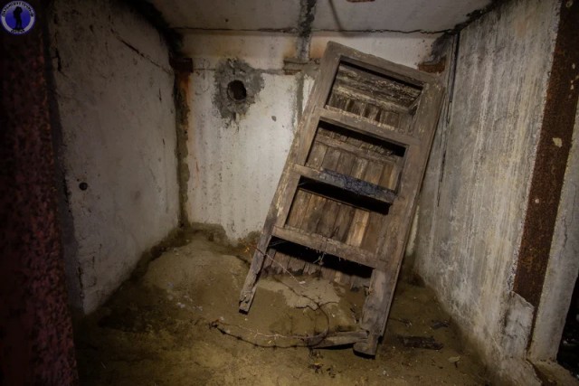 Заброшенный на Сахалине артиллерийский взвод танковых башен "Стародубское"