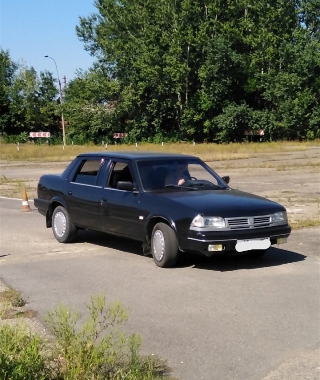 5 метров длины, 206 л.с., расход 4,9 л на 100 км $32 тыс. Honda Accord