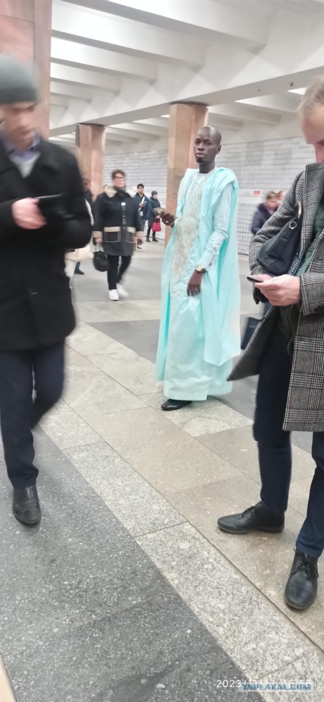 Модники из российского метрополитена на сей вторник