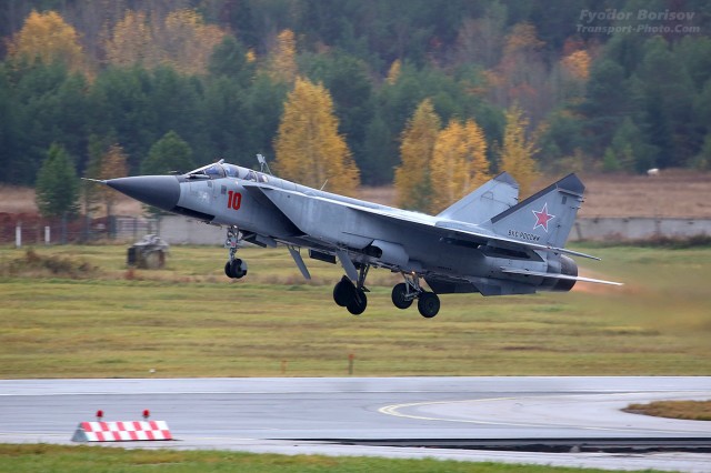 МиГ-31. Самому быстрому - 50!