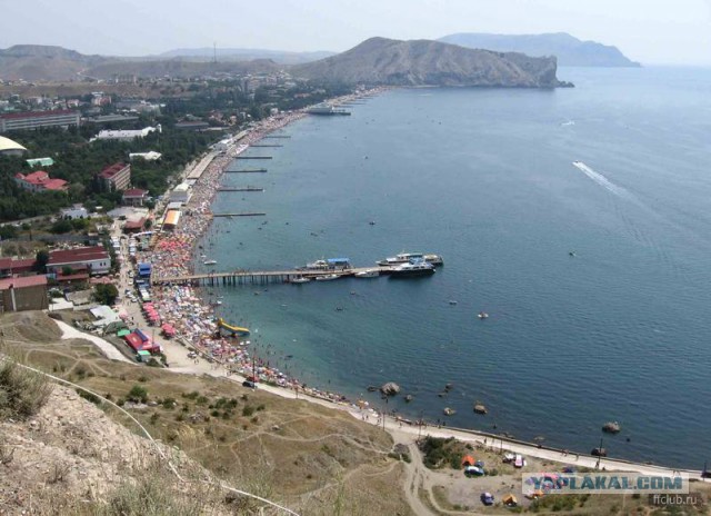Киевляне не признают Крым, но билеты раскупают.